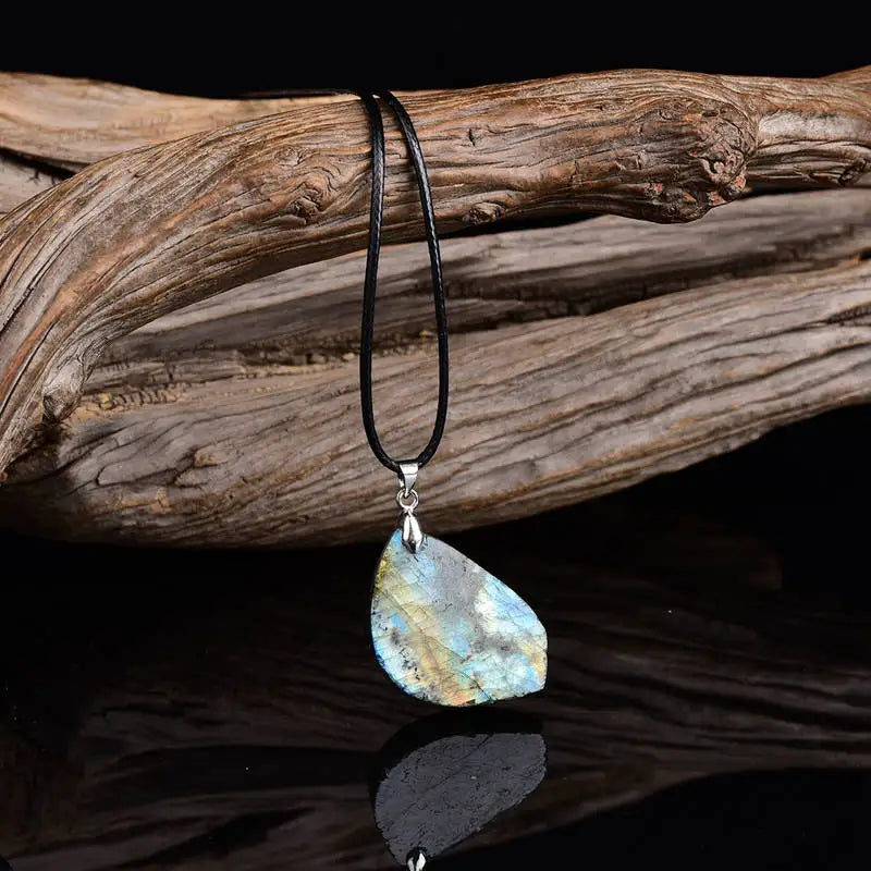 Tree Leaf Shape Pendant Labradorite Quartz Crystal