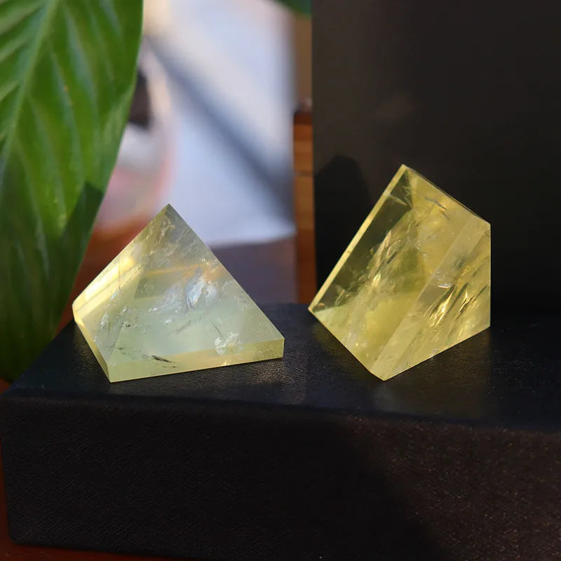 Natural Yellow Citrine Quartz Crystal Healing Pyramid