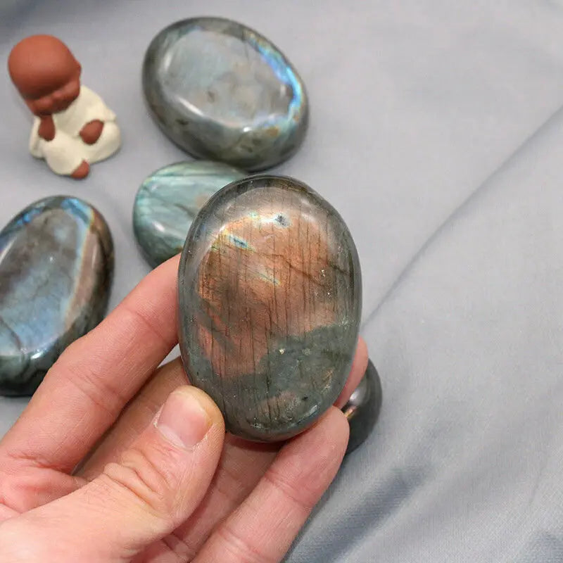 30-40mm Natural Labradorite Quartz Crystal Stone