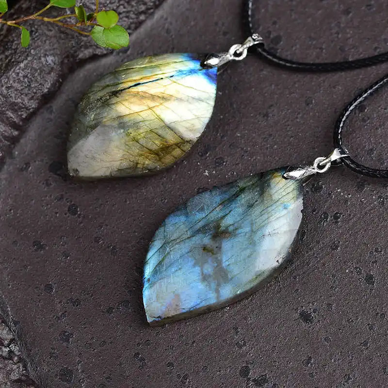 Tree Leaf Shape Pendant Labradorite Quartz Crystal