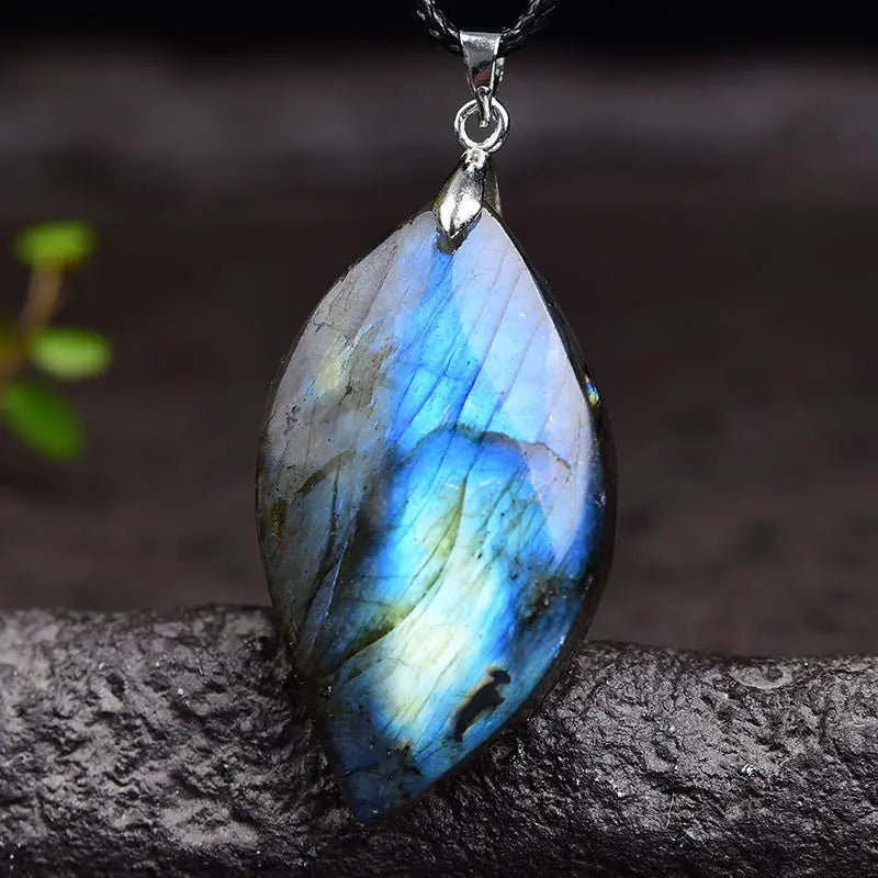 Tree Leaf Shape Pendant Labradorite Quartz Crystal