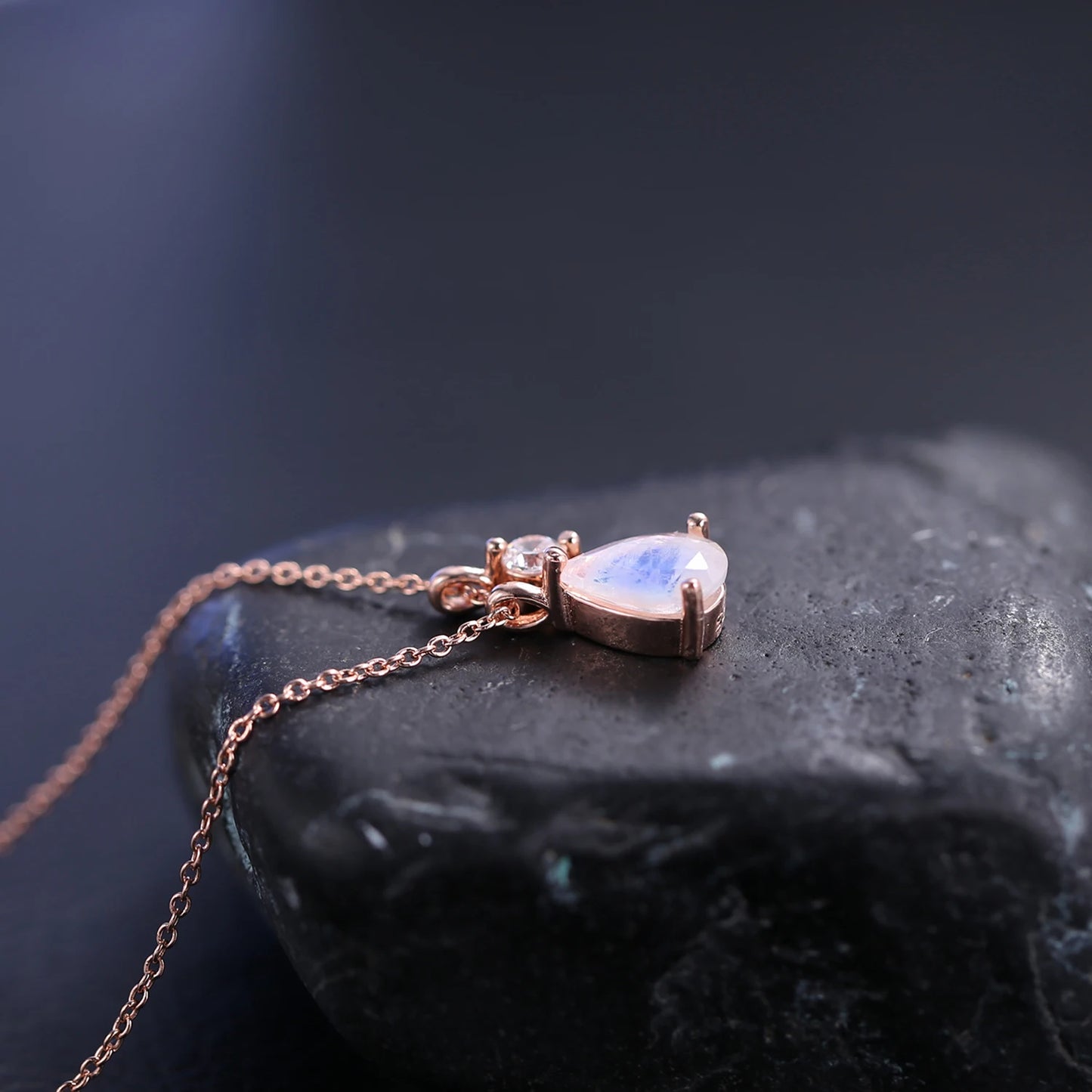 Rainbow Moonstone Delicate Necklace in 925 Sterling Silver